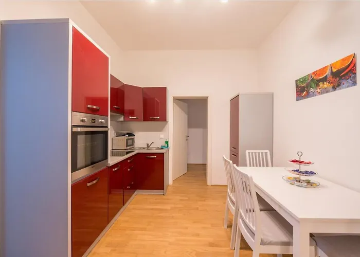 Charming Flat & Balcony Near Station L Bg5 Apartment *