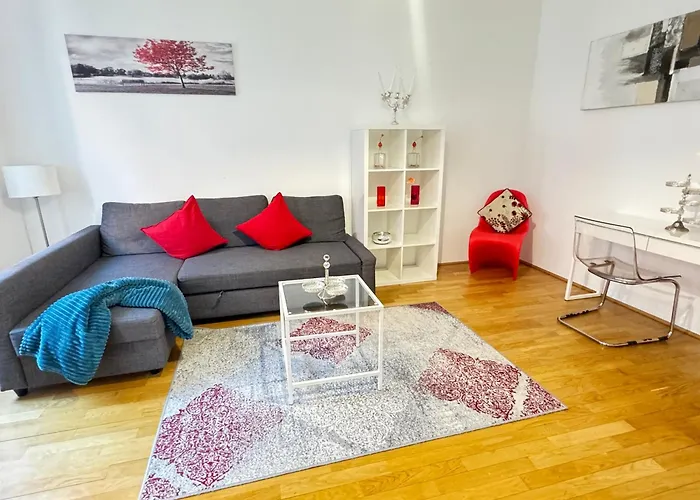 Charming Flat & Balcony Near Station L Bg5 Apartment