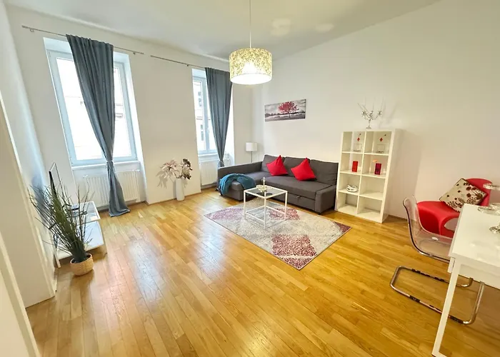Charming Flat & Balcony Near Station L Bg5