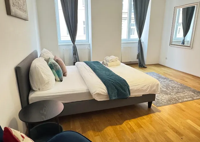 Apartment Charming Flat & Balcony Near Station L Bg5 *