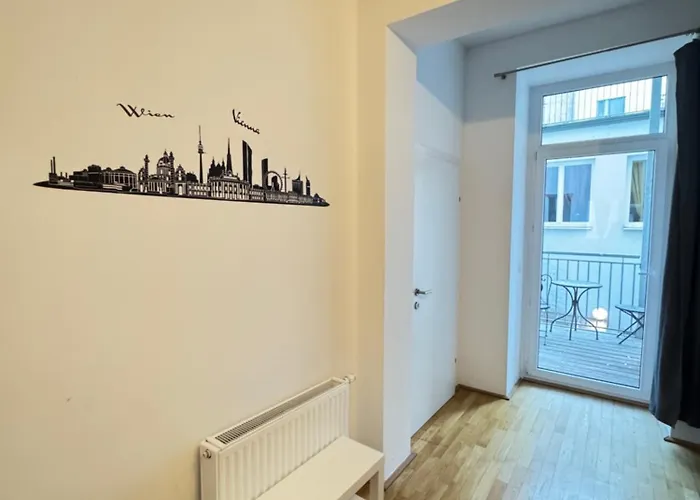 Apartment Charming Flat & Balcony Near Station L Bg5